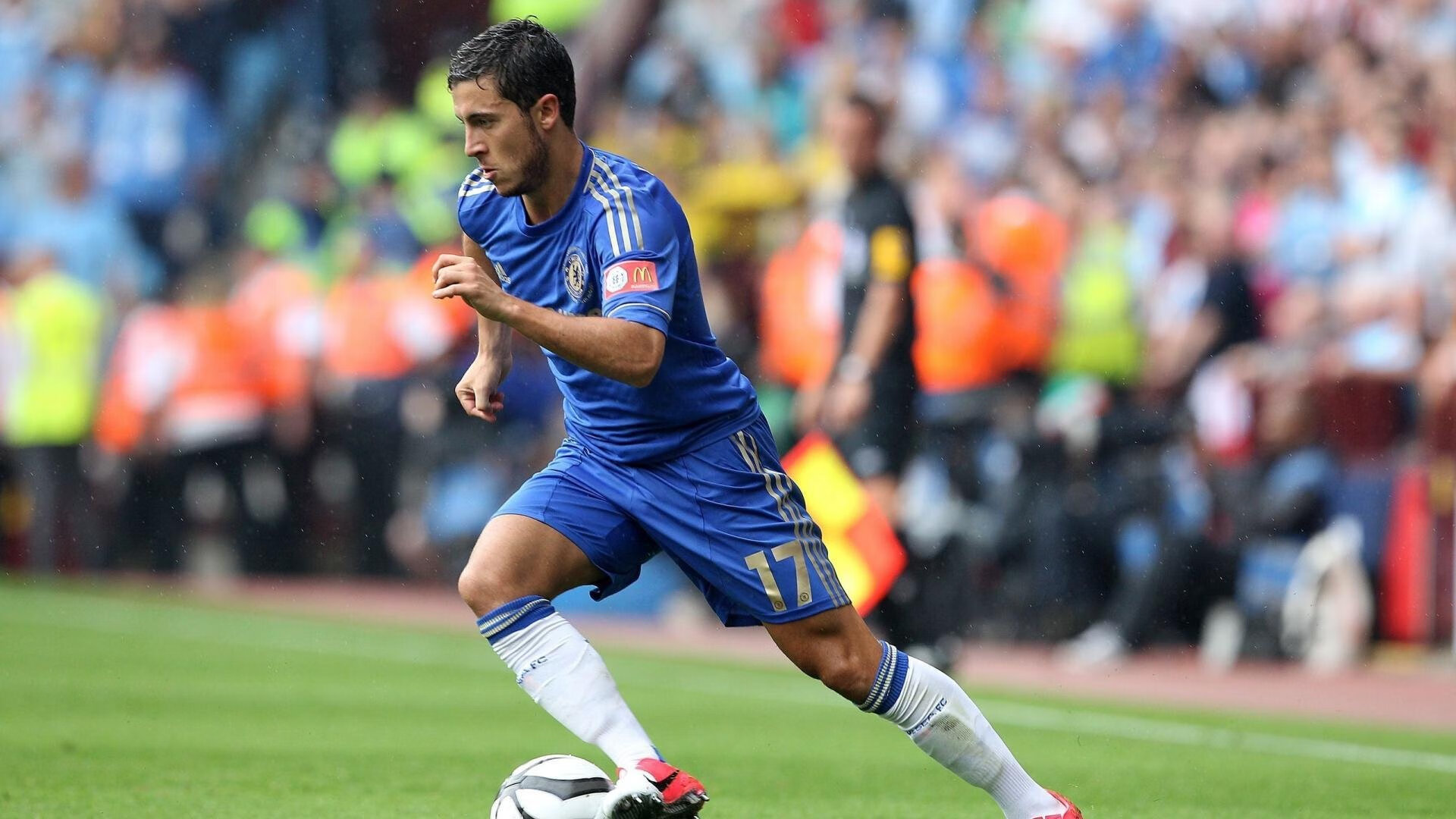 “青少年足球科普体育文化讲座在全国校园广泛开展”，全国青少年足球示范课教案